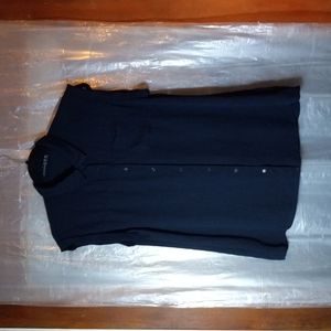 Atmosphere black front button top